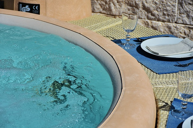 Bakterie w jacuzzi – jak z nimi walczyć?